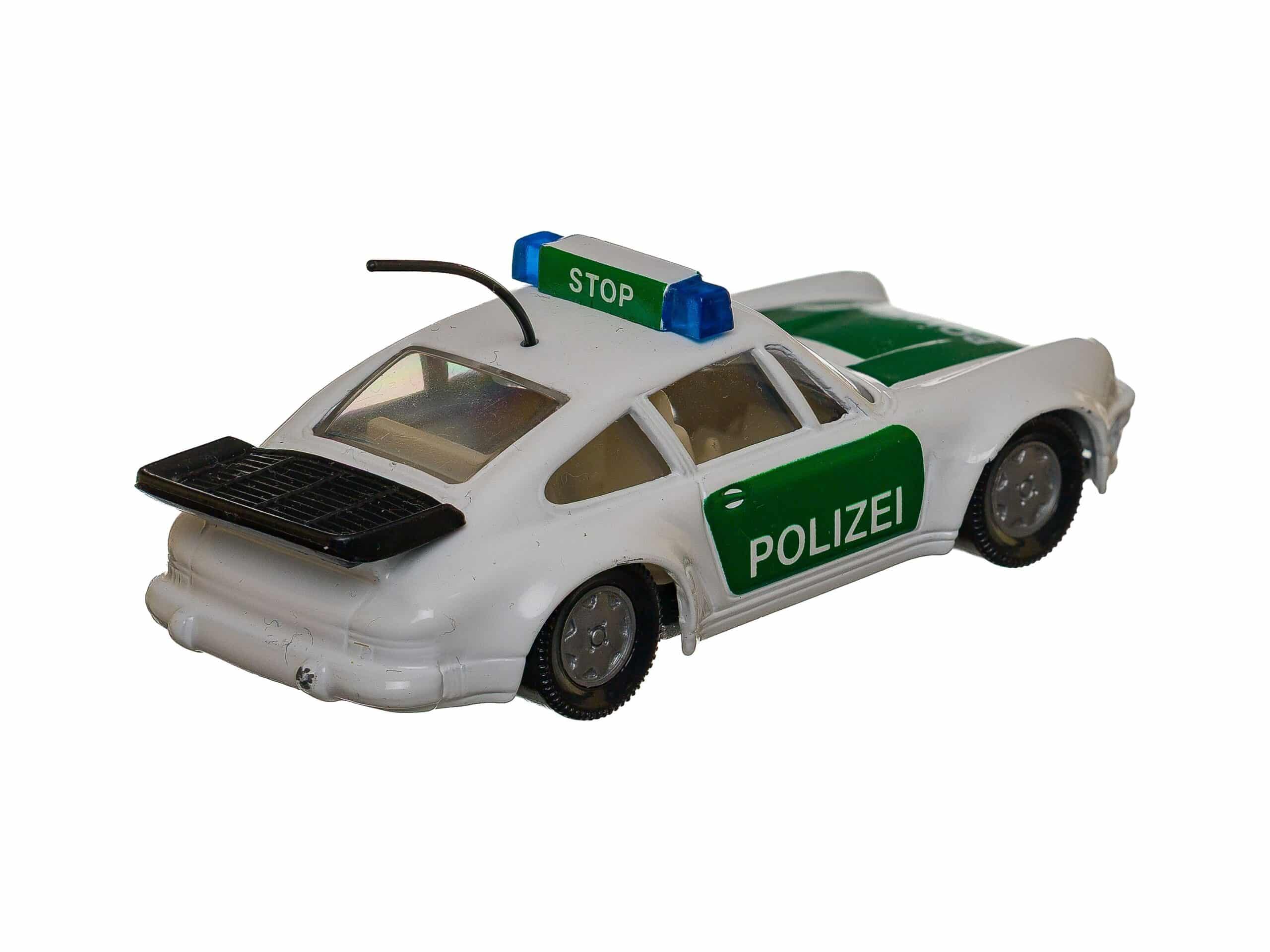 Siku 1316 Polizei Autobahn Streifenwagen (Porsche) 1:55 2 Siku 1316 Polizei Autobahn Streifenwagen (Porsche) 1:55 – Bild 2