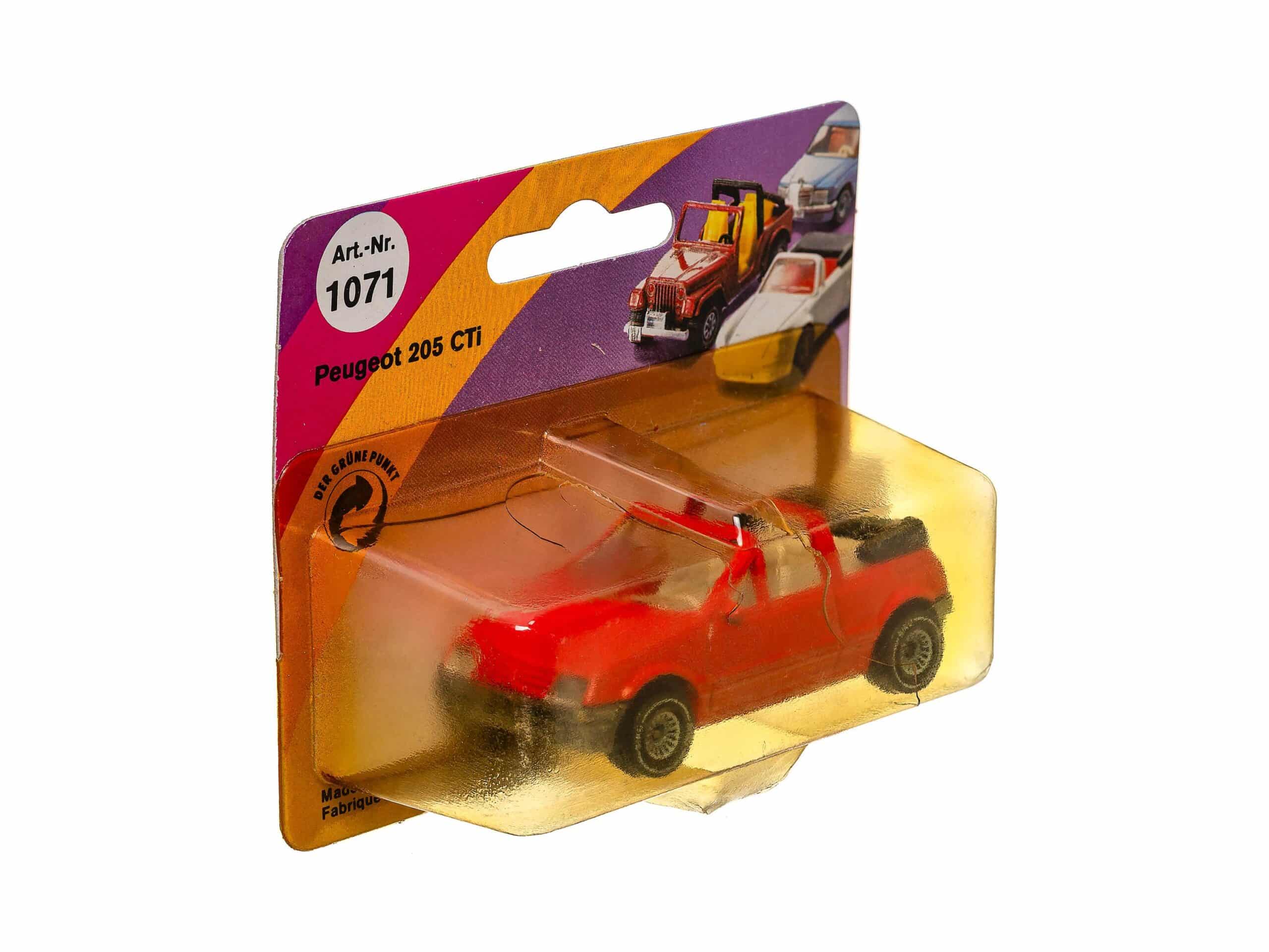 Siku 1071 Peugeot 205 Cabrio 1:55 OVP 1 Siku 1071 Peugeot 205 Cabrio 1:55 OVP