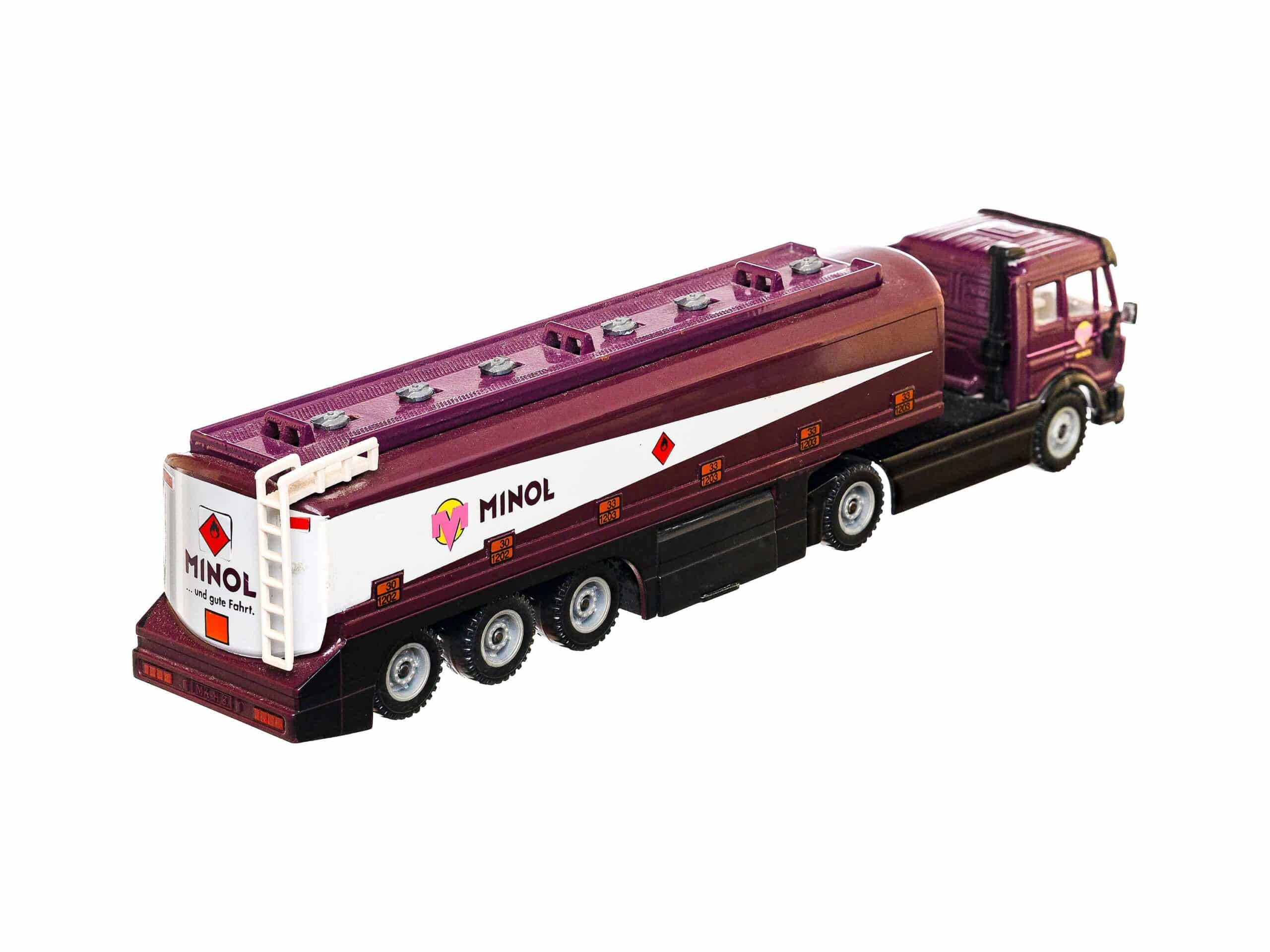 Siku 3511 Mercedes Tankwagen Minol 1:55 2 Siku 3511 Mercedes Tankwagen Minol 1:55 – Bild 2