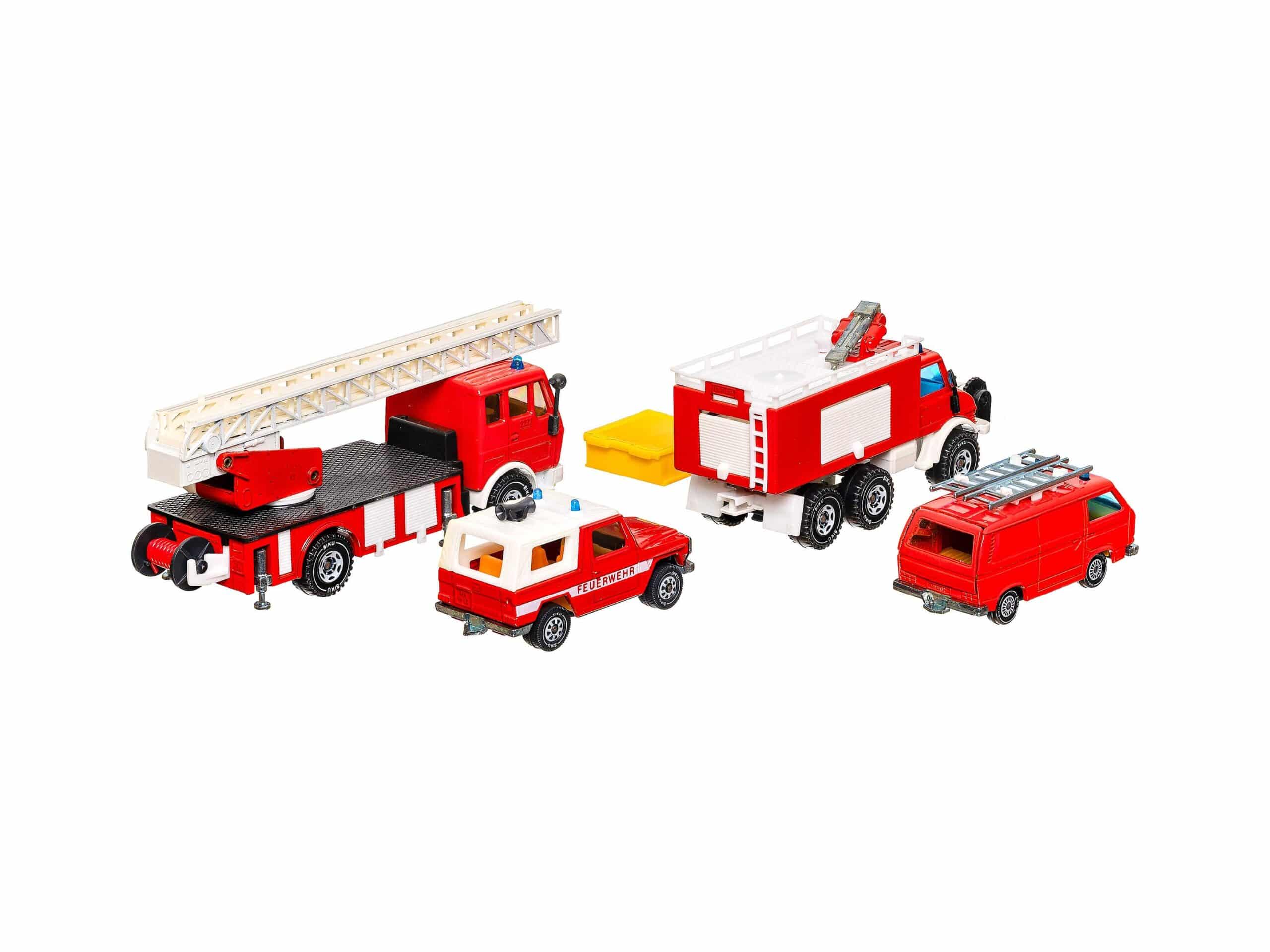 Siku 6313 Feuerwehr Set Drehleiter Löschfahrzeug Unimog 1:55 OVP 4 Siku 6313 Feuerwehr Set Drehleiter Löschfahrzeug Unimog 1:55 OVP – Bild 4
