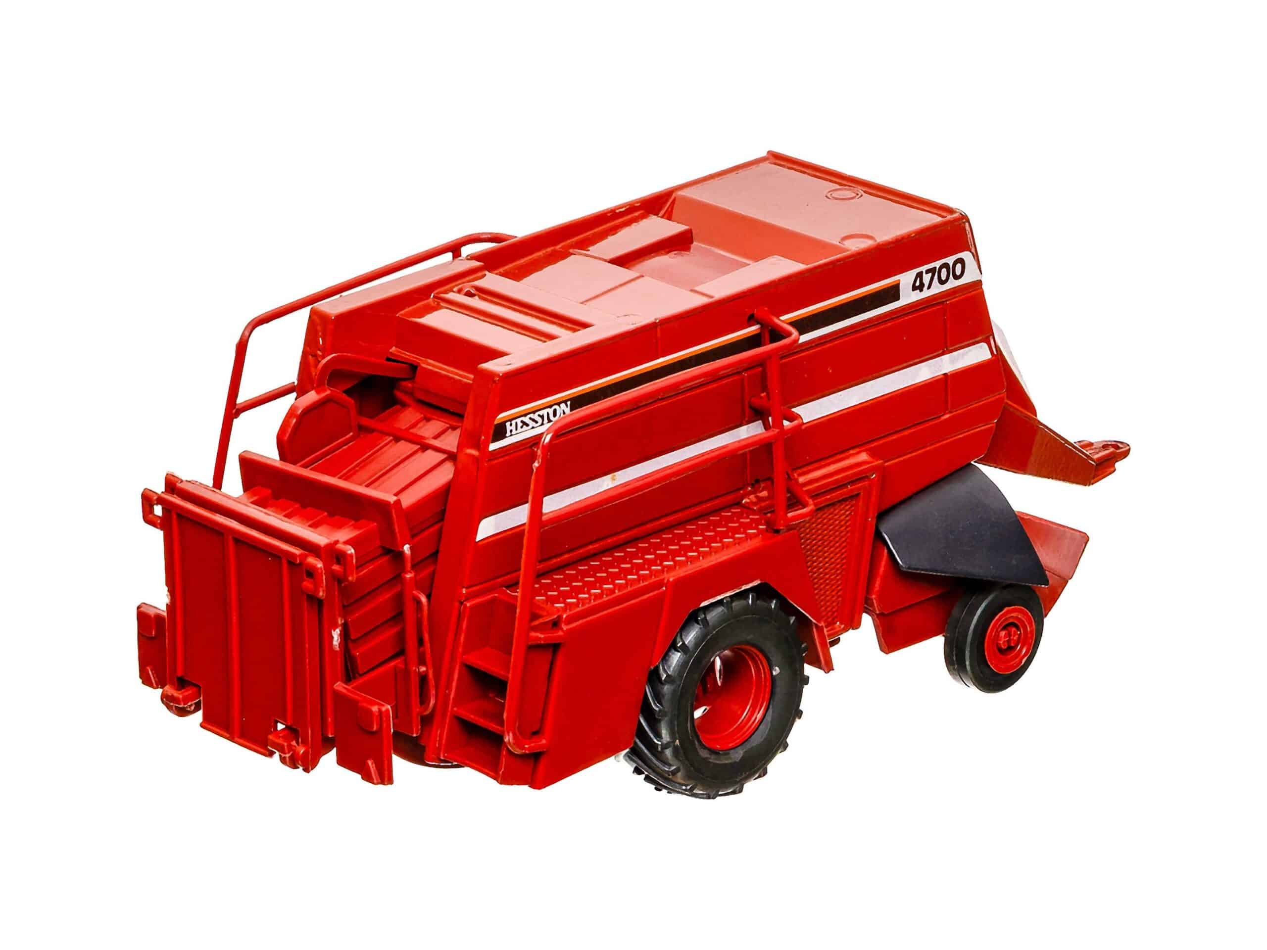 ROS 60114 Pressa Hesston 4700 1:25 OVP 3 ROS 60114 Pressa Hesston 4700 1:25 OVP – Bild 3