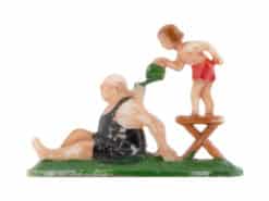 Siku Plastik Zubehör Figur V445 Duschender Vater (mit Kind und Gießkanne)