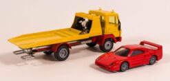 Siku 3126 Mercedes Pannen-Service mit PKW (Ferrari F 40) OVP 7 Siku 3126 Mercedes Pannen-Service mit PKW (Ferrari F 40) OVP – Bild 4